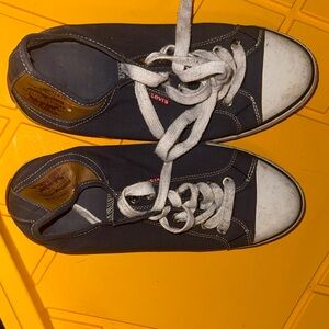 Levi’s Men’s Blue Canvas Sneakers – Casual Low-Top Shoes 👟